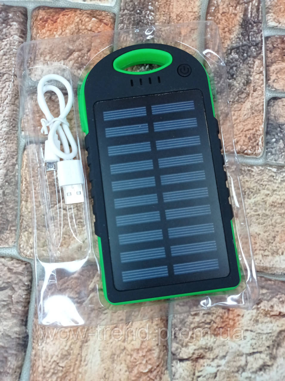 Power Bank Solar солнечным зарядом и LED фонарем Черно-Зеленый Реальные фото - фото 2 - id-p1448949092