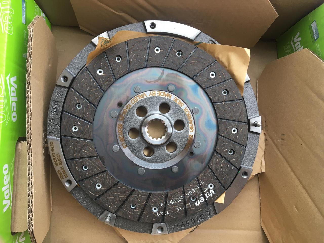 Комплект зчеплення з двухмассовым маховиком VALEO 837437 OPEL ASTRA H / MERIVA /CORSA D 1,7 CDTI 74 кВт 2004-, фото 1