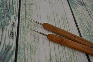 Гачок для в'язання з дерев'яною ручкою, №0,5