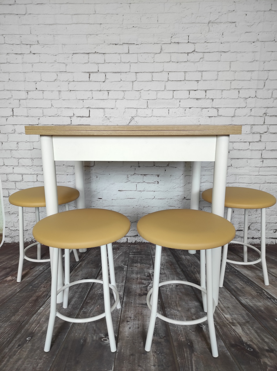 Кухонний комплект MirMax 4 табурети і стіл Комплект меблів для кухні Стіл і табурети