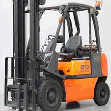 Складський вилочний навантажувач 2 тонни Nissan UD02A202PQ б/у, фото 2