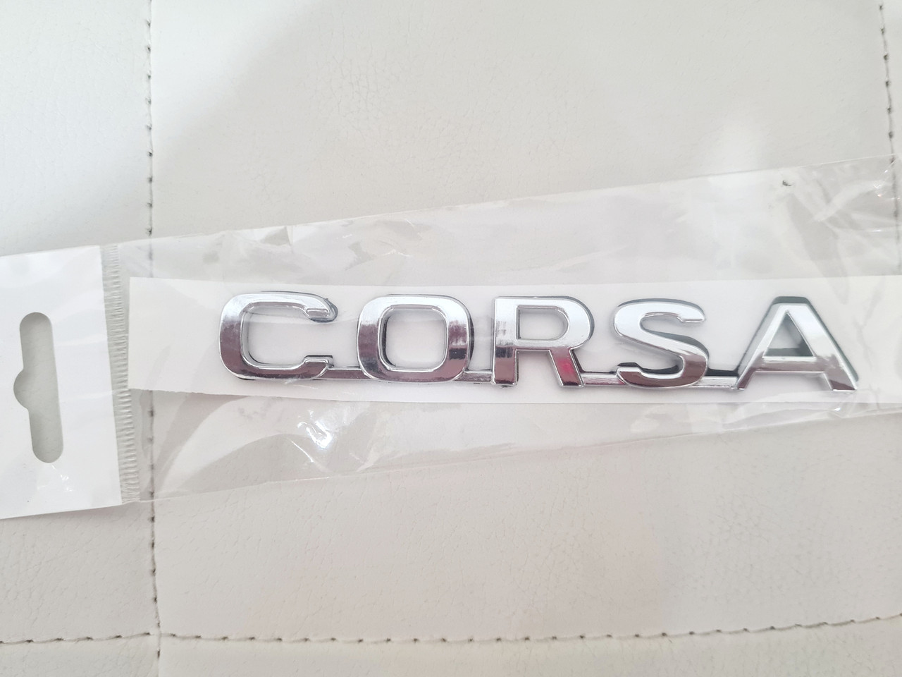 Значок емблема на багажник, напис на задню ляду Opel Corsa (127х18)