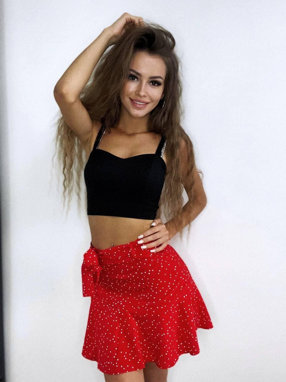 Стильний жіночий костюм топік і мініспідниця шорти