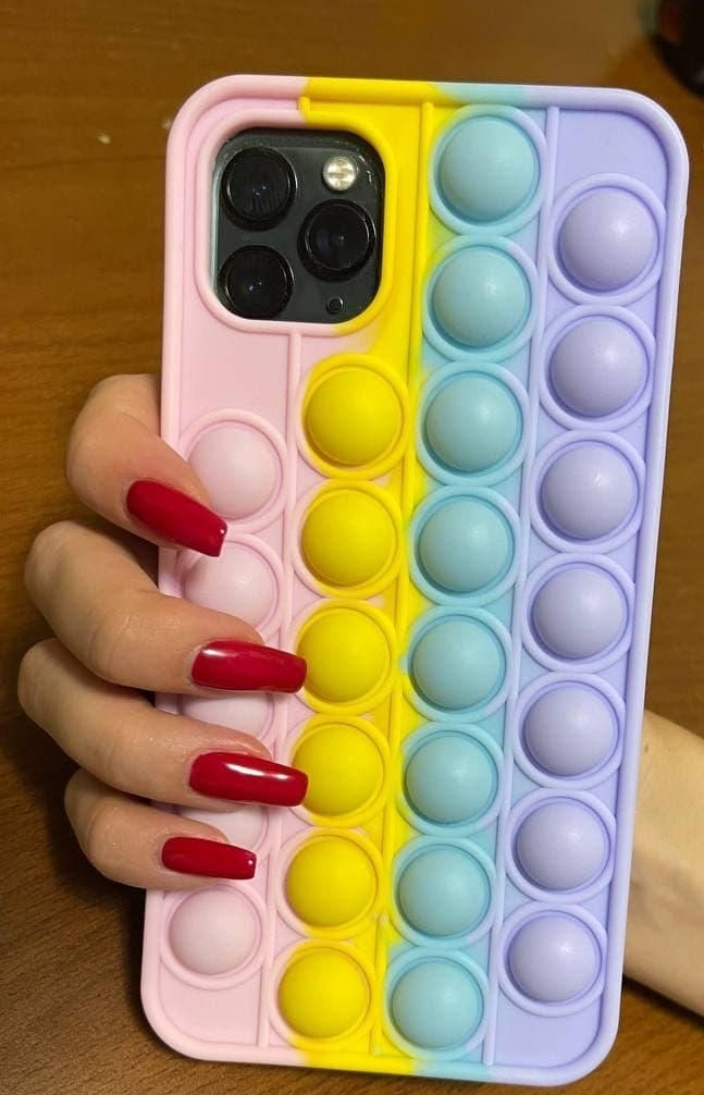 Чохол антистрес Поп Іт iLoungeMax Pop It Yellow Blue Rainbow для iPhone 11, фото 1