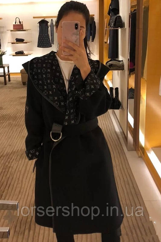 Пальто женское шерстяное Louis Vuitton с капюшоном - фото 5 - id-p922708932