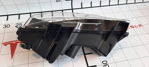 1077391-R Передня протитуманна фара права Tesla Model 3 (6002TC0504), фото 4