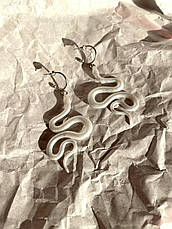 Сережки , срібного відтінка змії \ ручна робота, фото 2