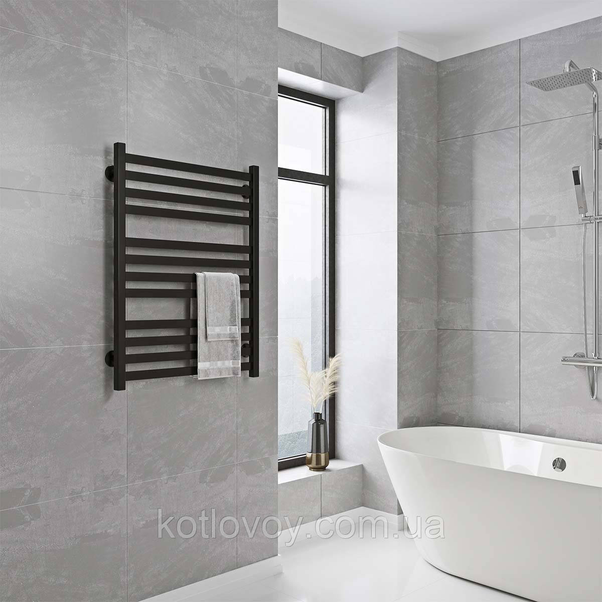 Рушникосушки водяні Magnus П8 600х800 В нижнє підключення (чорний)