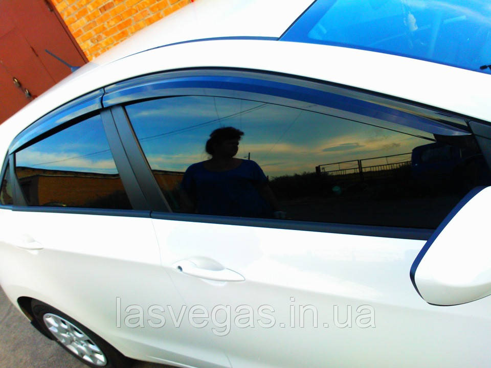 Дефлектори вікон (вітровики) Hyundai i30 HB 2011-2016 (Autoclover/Корея)