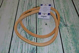 П'яльці дерев'яні з гвинтом  трикутні DMC 21,5х22см