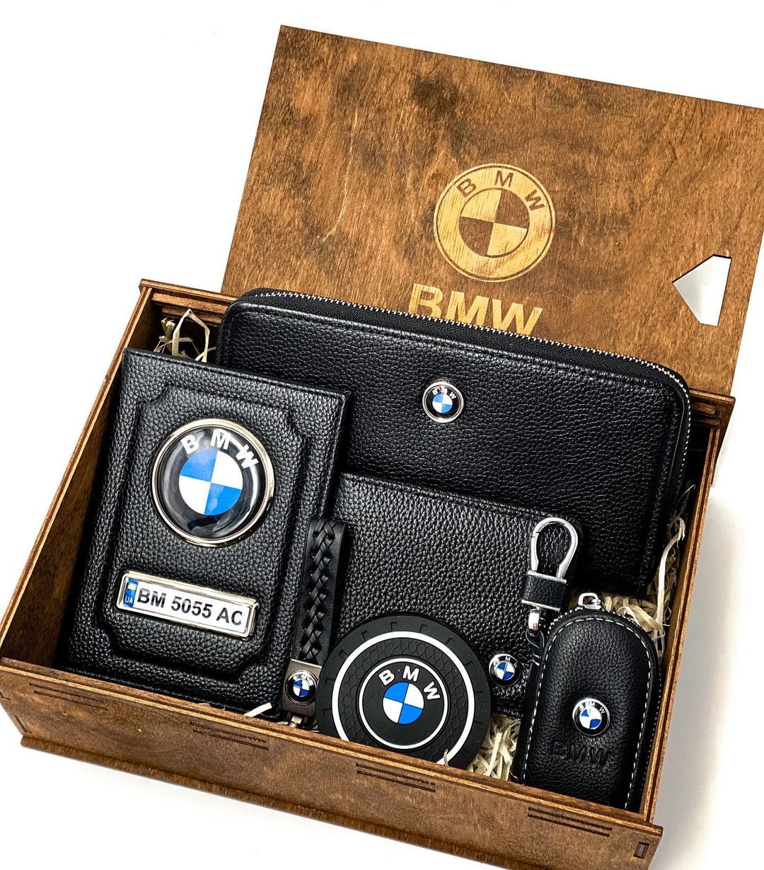Подарунок з логотипом BMW