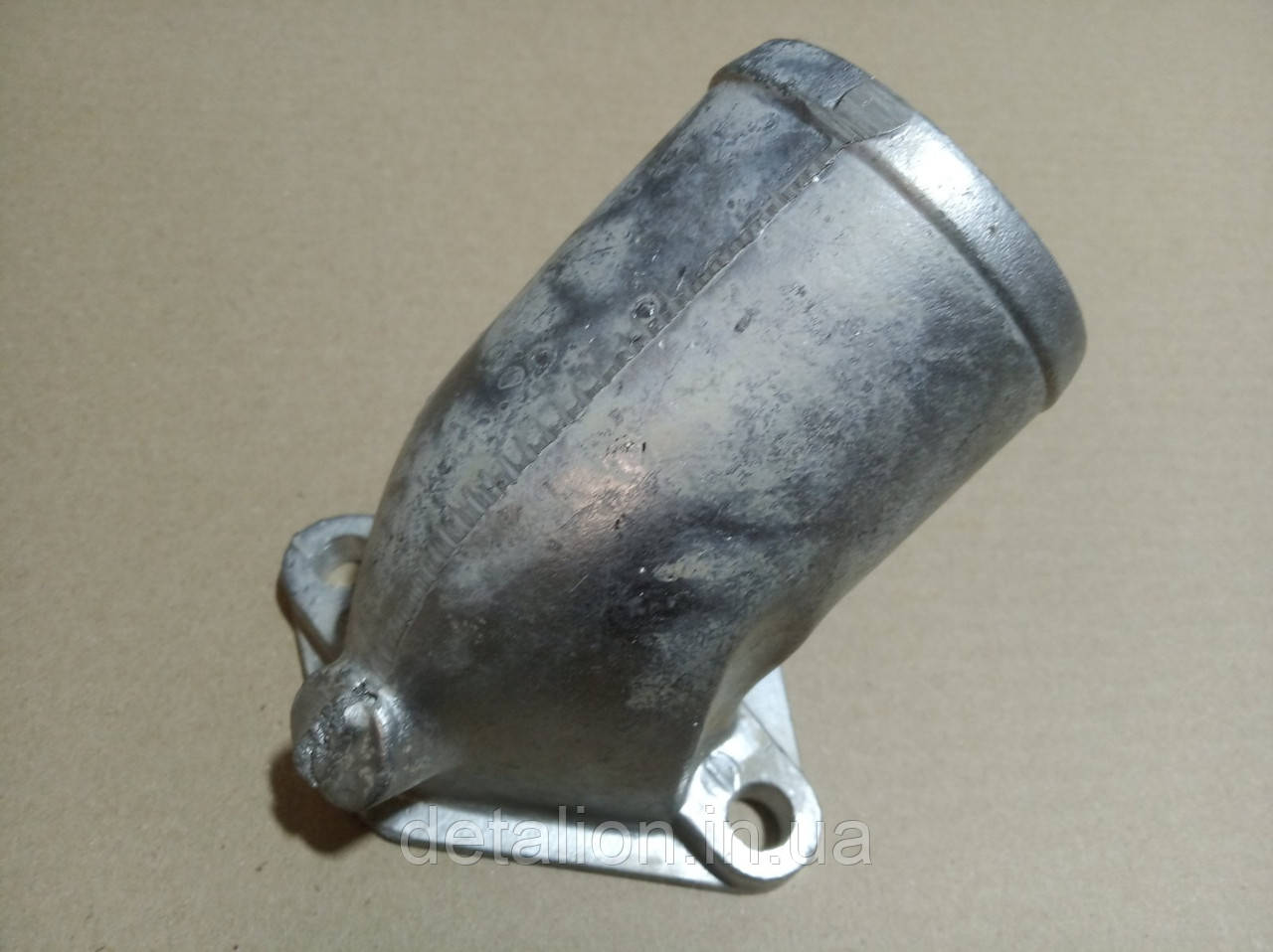 Патрубок трубопроводу водяного КАМАЗ відвідний 5320-1303058, фото 1