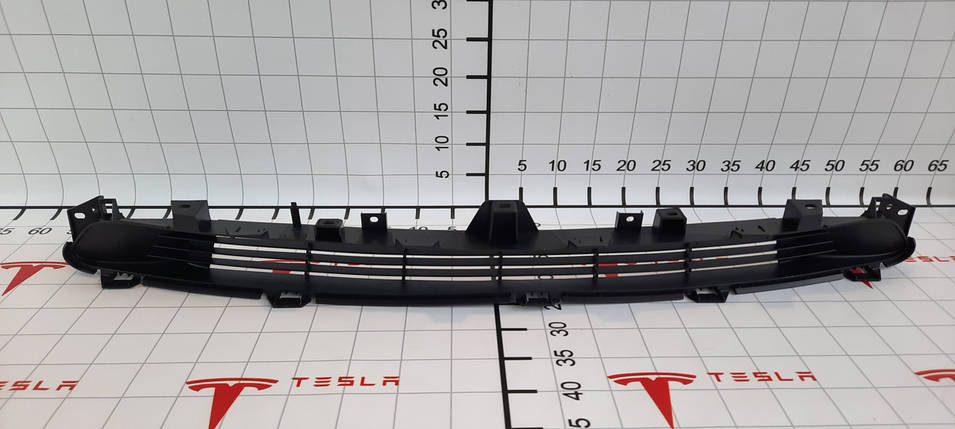 1085927-00-C Решітка бампера переднього декоративна (гриль) Tesla Model 3 (1085927) (108592700C), фото 1