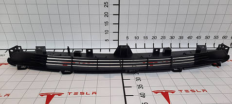 1085927-00-C Решітка бампера переднього декоративна (гриль) Tesla Model 3 (1085927) (108592700C), фото 2