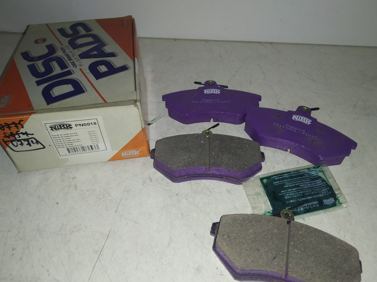 NIBK Колодки гальмівні передні SEAT CORDOBA, IBIZA, TOLEDO 93-99, VW GOLF 91-99, VW PASSAT 88-96