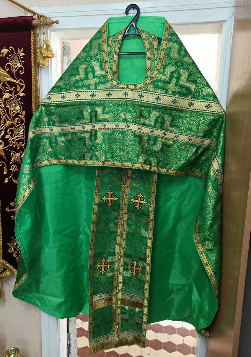 Одяг церковнослужителів з вишивкою  (парча)