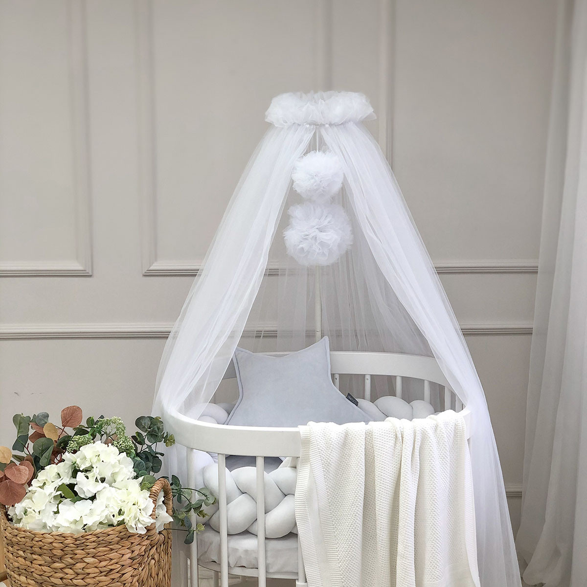 Балдахін З Помпонами білий