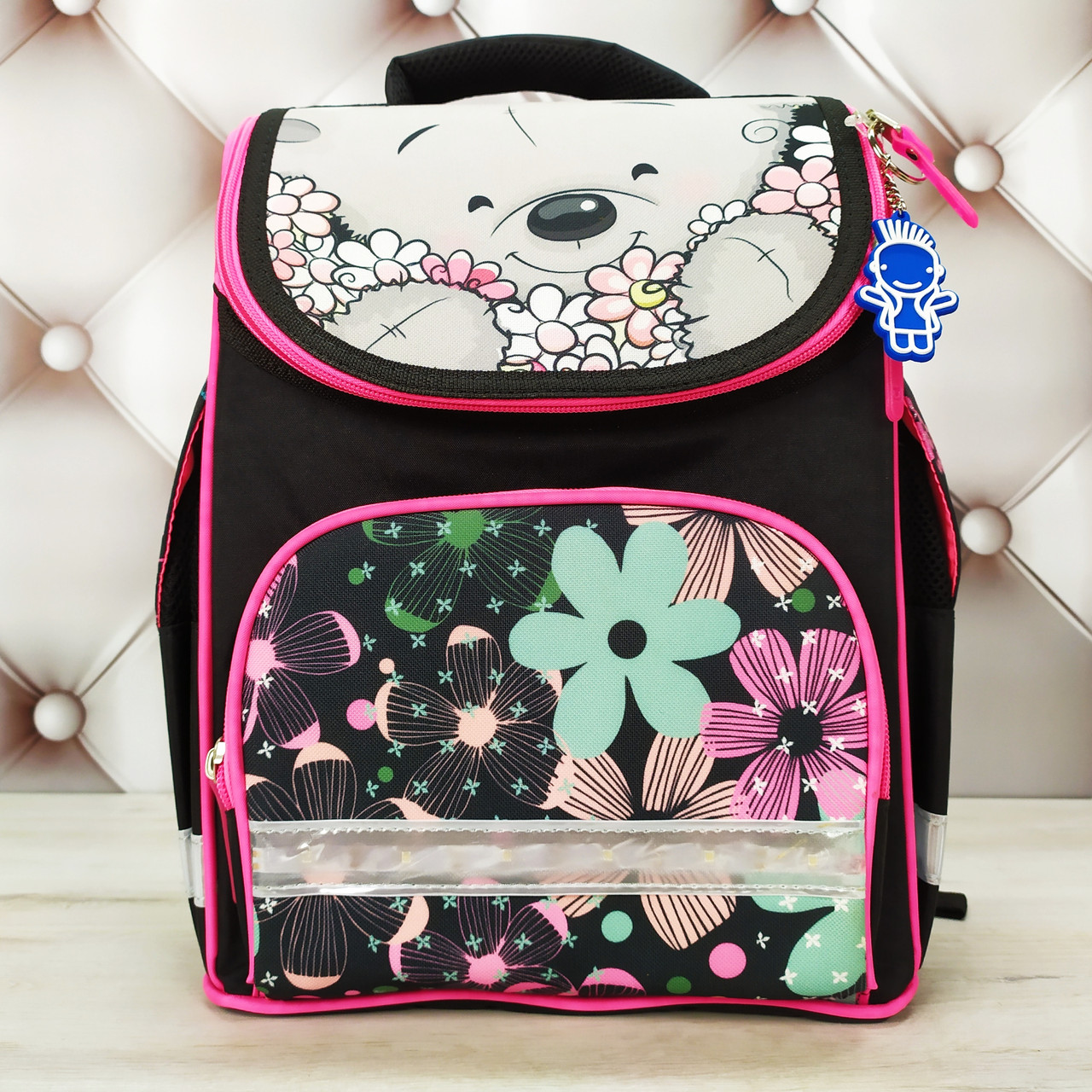 Рюкзак шкільний каркасний для дівчинки з ліхтариками Bagland, чорний з михайликом 12 л., фото 1