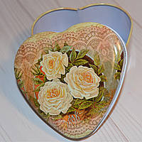 Бляшана Коробочка для дрібниць "серце" (9,5*9*4 см)