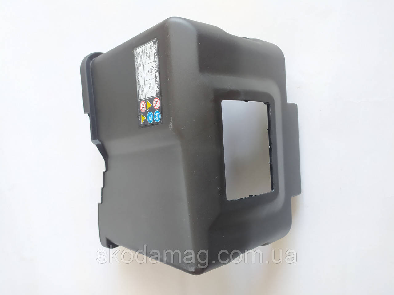 Кожух крышка накладка защита аккумулятора АКБ для Шкода Октавия Тур ...
