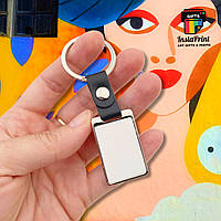 Брелок односторонній прямокутний із чорним шкіряним з'єднанням + друк фото/ картинка/ текст/лого/прик