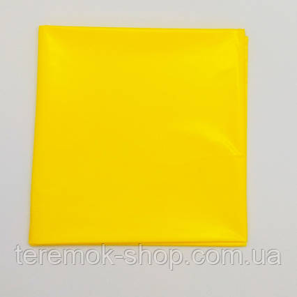 Скатерти святкова одноразова жовта 120х150 см клейончаста однотонна на стіл