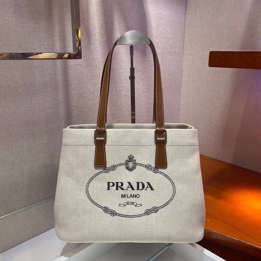 Сумка жіноча Prada