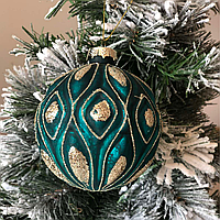 Елочный шар с рельефом и декором из глиттера, 10см, цвет - тёмная бирюза