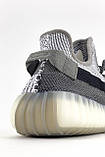 Жіночі кросівки Adidas Yeezy Boost 350 V2 Black White Grey, кросівки адідас ізі буст 350 в2, фото 3