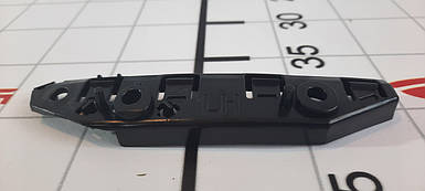 1084182-00-R Кронштейн передній бампер/крило правий Tesla Model 3 (108418200E)