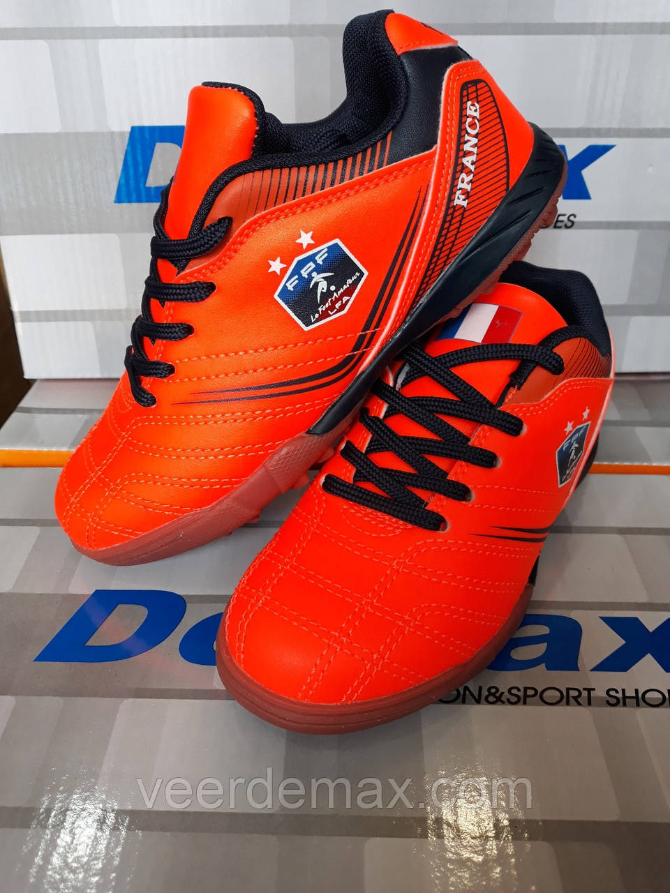 Стоноги футзалки дитячі для футболу Demax розміри з 30 до 36