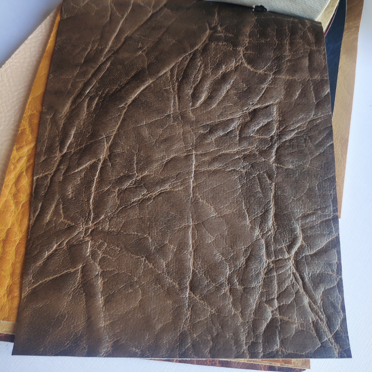 Кожзам для обивки мебели B6 (ID#709778732), цена: 370 ₴, купить на Prom.ua