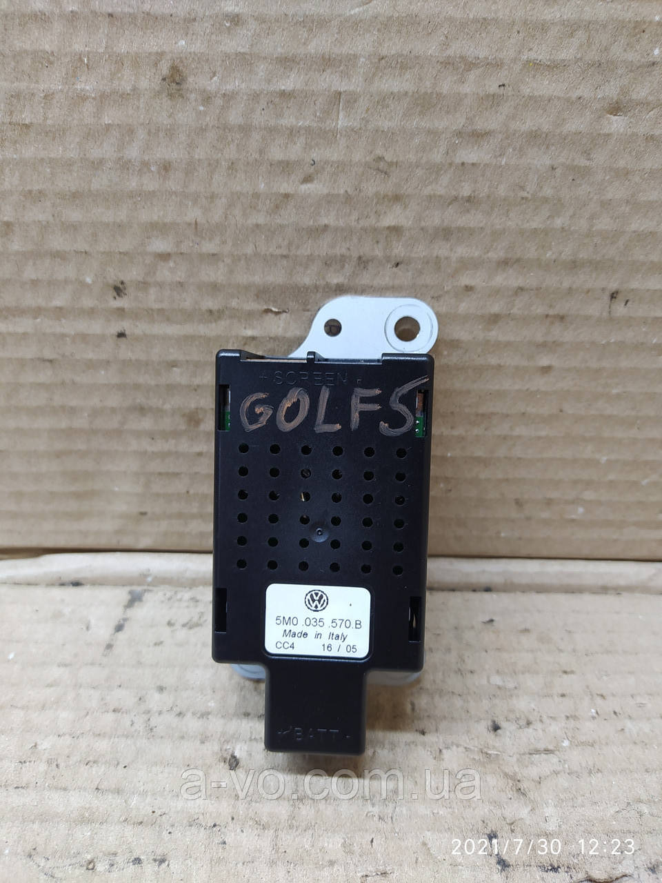 Блок пидсилювач антени VW Golf VI 5m0035570b, фото 1