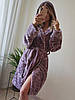 Домашній теплий плюшевий жіночий халат із капюшоном затишний короткий в універсальному розмірі 42 — 46 колір фіолетовий, фото 3