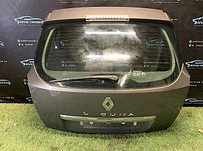 Задні двері (Кришка) Рено Лагуна універсал 2007-2015