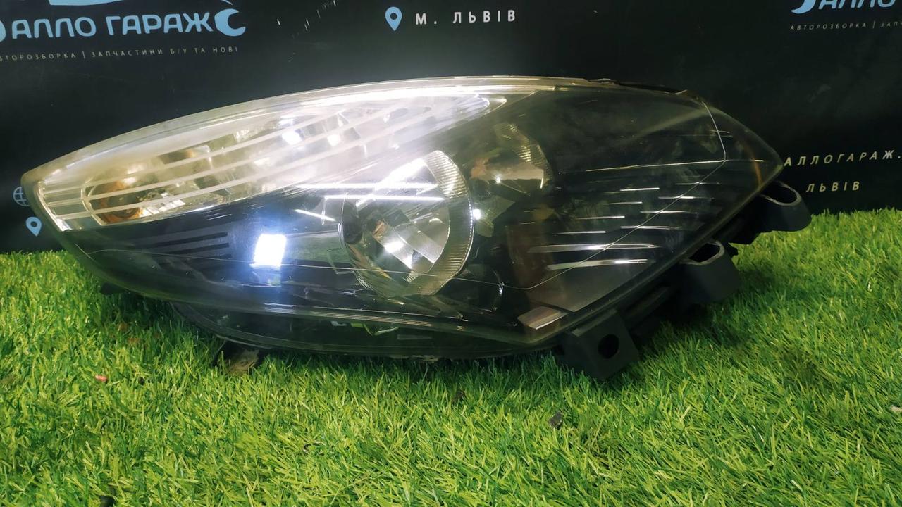 Фара пердня права Рено Гранд Сценік 3( 2009-2015 Renault Scenic 3), фото 1