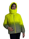 Куртка світловідбиваюча підліткова для дівчинки з двокольорового рефлективної тканини з переходом омбре, фото 3