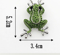 Брошь брошка -можно и как кулон подвеска жаба лягушка зеленая металл в камнях сверкает