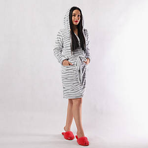 Жіночий махровий короткий халат "Шиншила" р.42-58