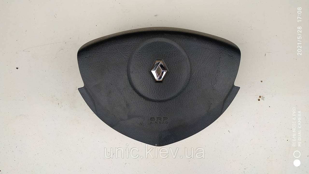 Подушка безпеки (Airbag) водія Рено Кліо 2 б / в