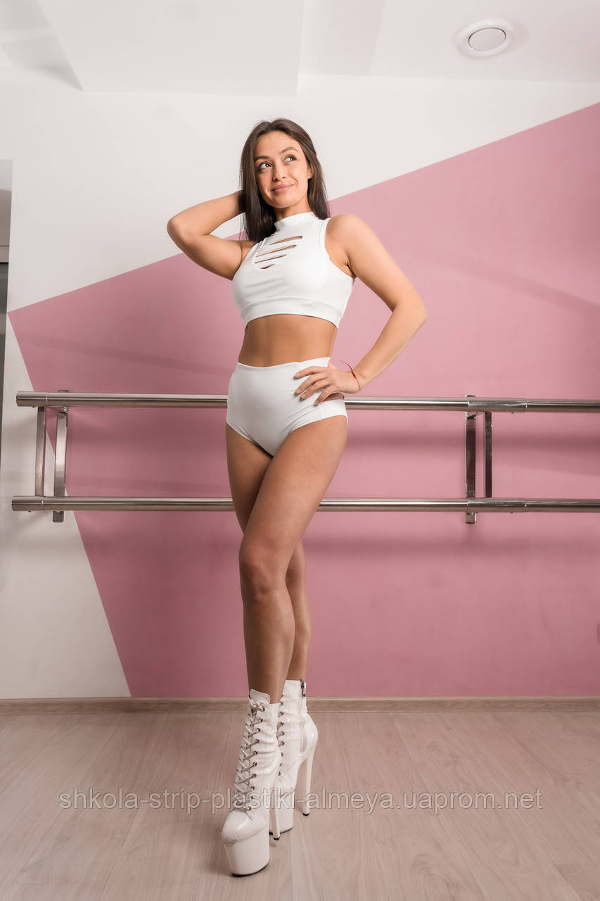 Топ і шорти VIA Future для занять pole dance і фітнесом