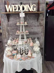 Весільний Кенді бар у французькому стилі