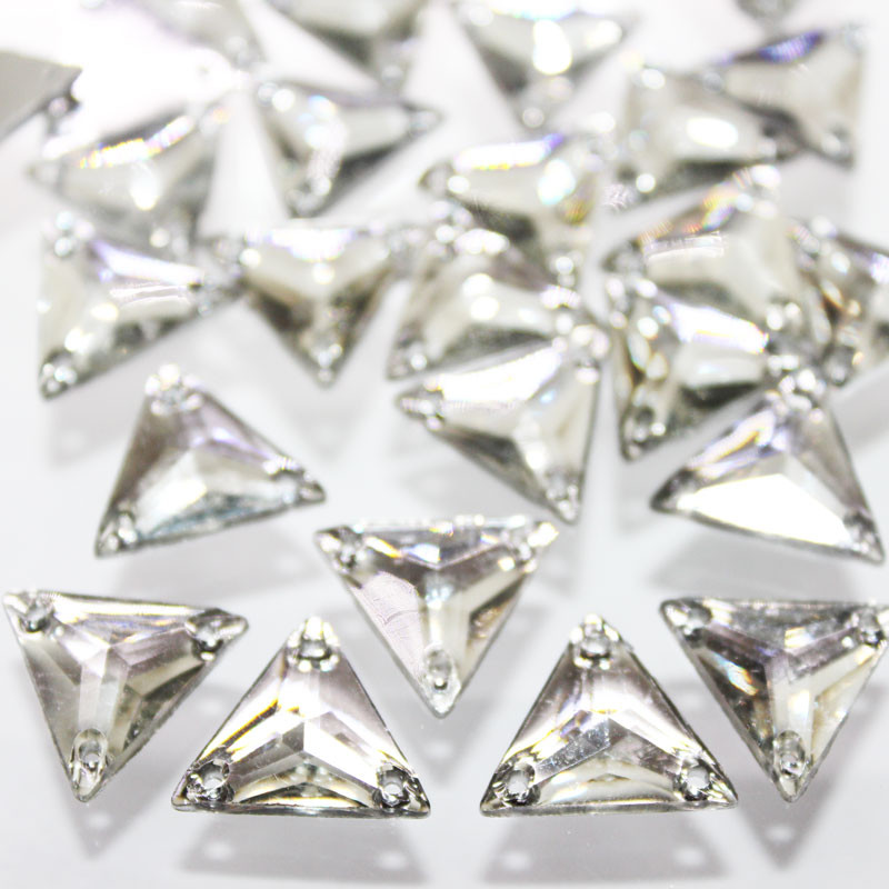 Пришивные стразы 11х11(синтетич.стекло).Треугольник.Цвет Crystal .Цена за 1шт - фото 1 - id-p39997757