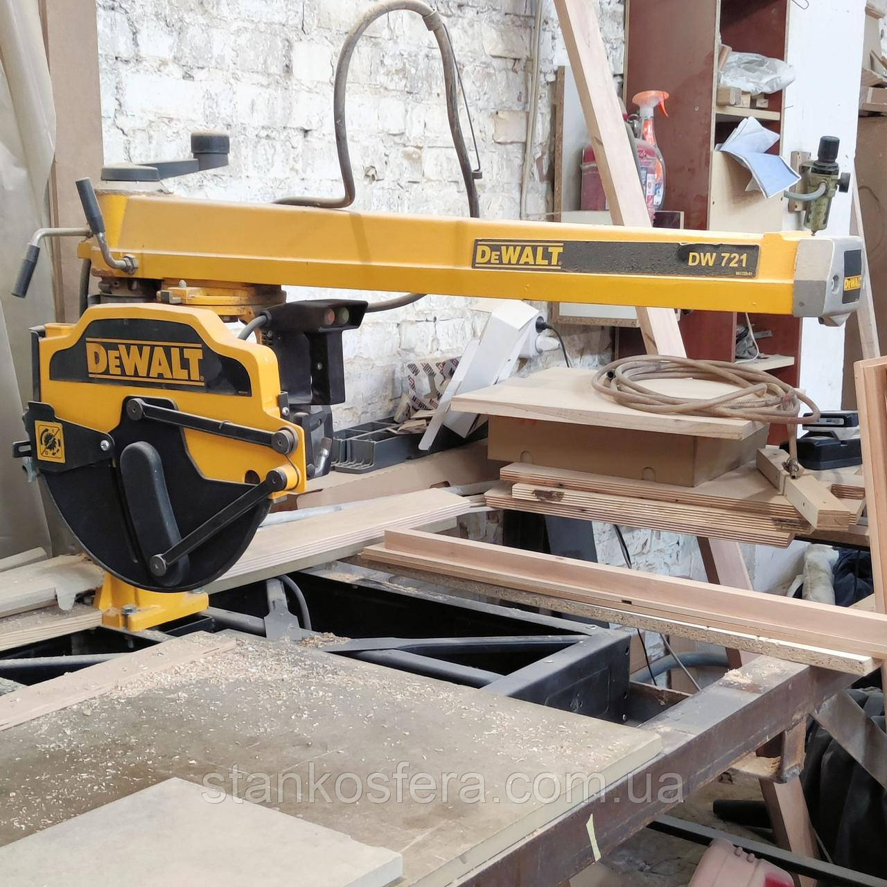 Пила торцювальна DeWalt DW721 радіально-консольна (з протяжкою) Made in Germany