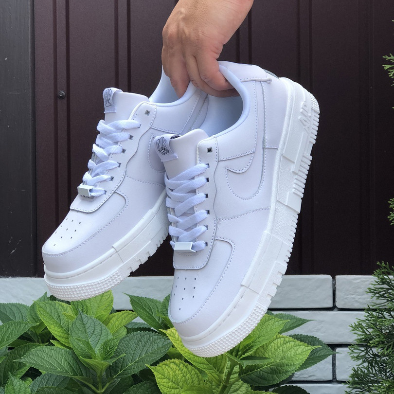 Кросівки Nike Air Force чоловічі шкіряні стильні для прогулянки білі