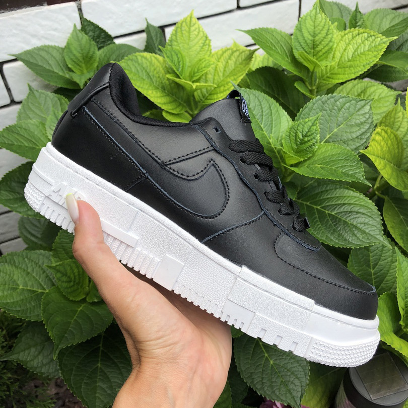 Кросівки жіночі Nike Air Force модні шкіряні повсякденні чорні білі