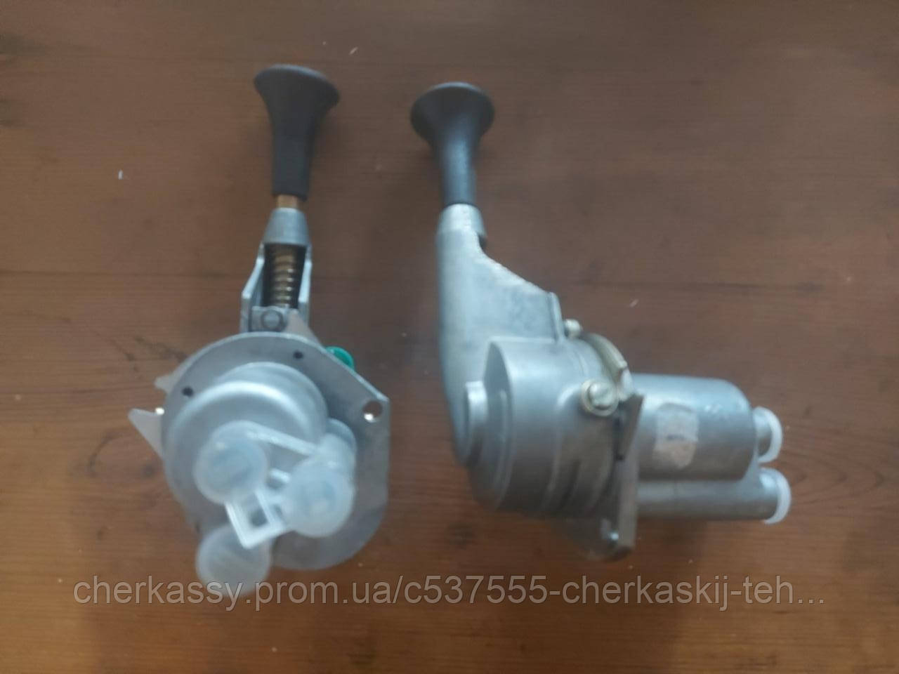 Купити 100-3537010, кран зворотної дії руч.управ-я а/м КРАЗ, МАЗ, ціна ...