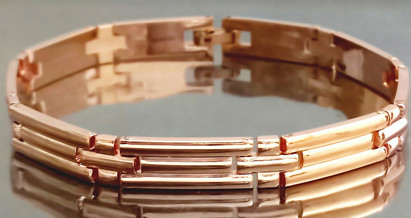 Браслет Аthena зі сталі. Позолота ЧВ (червоний відтінок). Довжина: 21 см. Ширина: 7 мм.