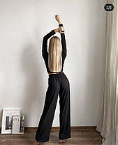 Костюм жіночий вільні штани кльош і топ укорочений із рукавами, фото 3