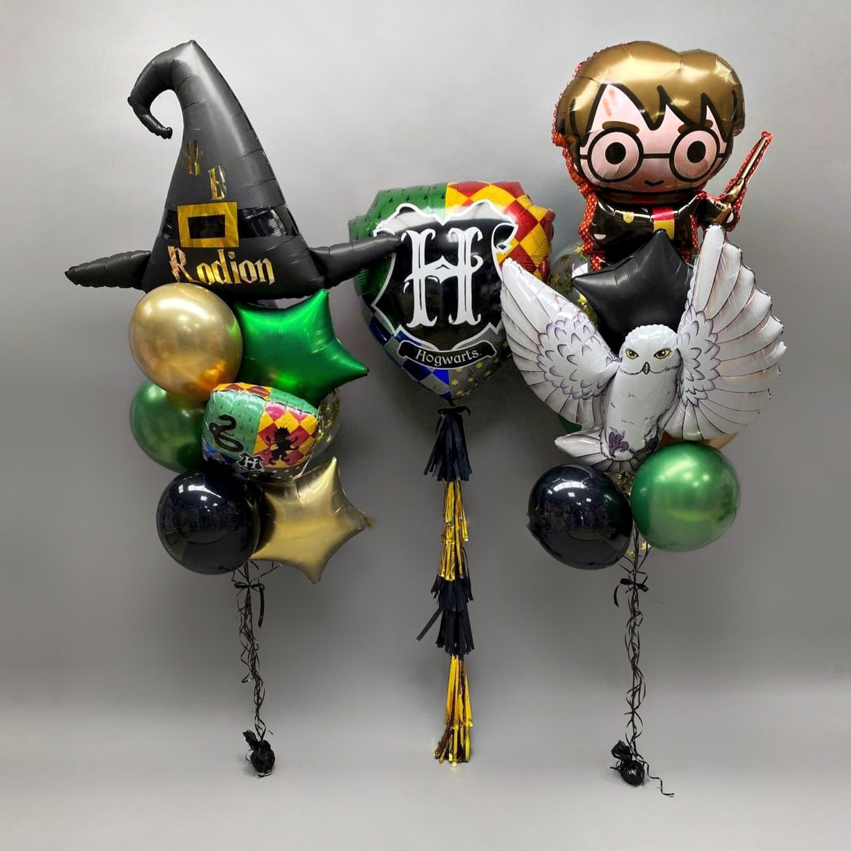 Композиція з куль на день народження в стилі Гаррі Поттер і кулька цифра